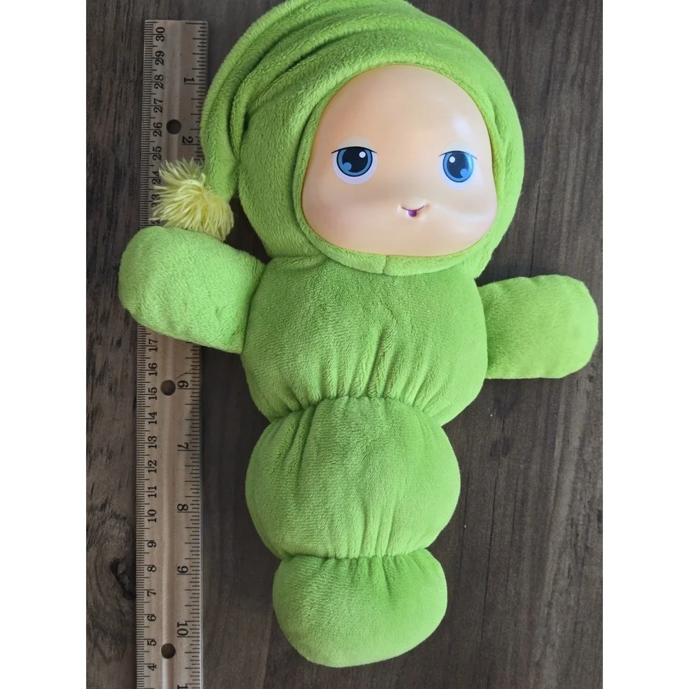 Playskool Glo Worm Lullaby Stuffed Plush Green Glow Face Toy Hasbro 2017